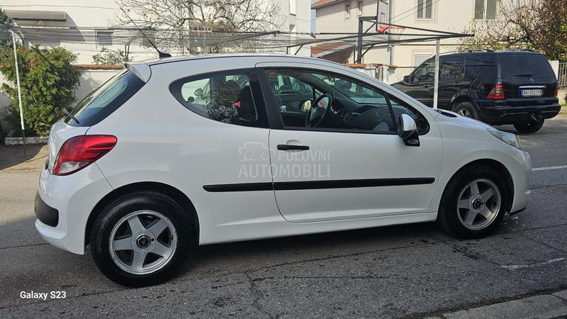 Peugeot 207 1,4