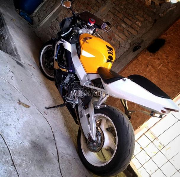 Honda 929RR