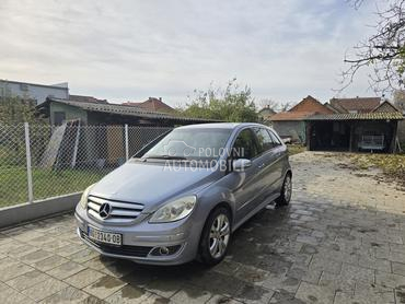 Mercedes Benz B 180 