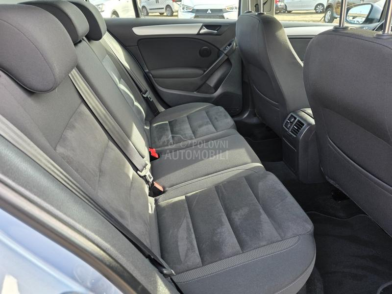 Volkswagen Golf 6 1.6tdi 77 HIGHLINE