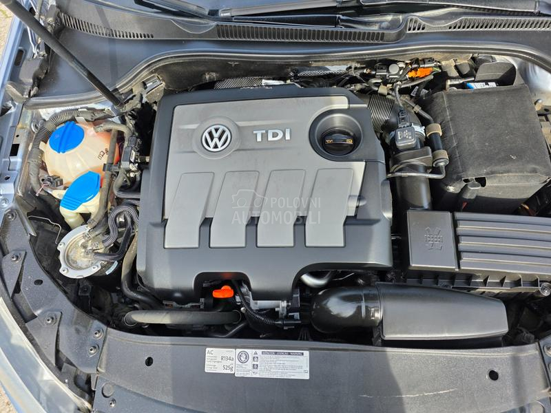 Volkswagen Golf 6 1.6tdi 77 HIGHLINE