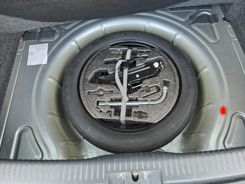 Volkswagen Golf 6 1.6tdi 77 HIGHLINE