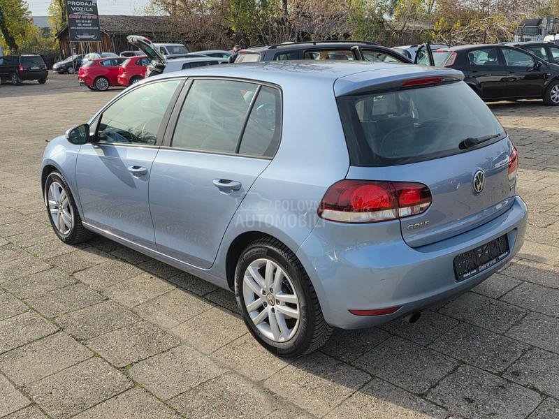 Volkswagen Golf 6 1.6tdi 77 HIGHLINE