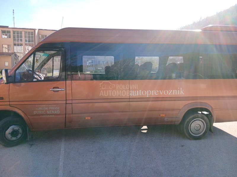 Mercedes Benz Sprinter 413