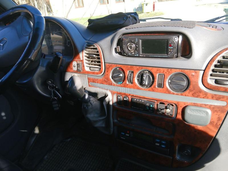 Mercedes Benz Sprinter 413
