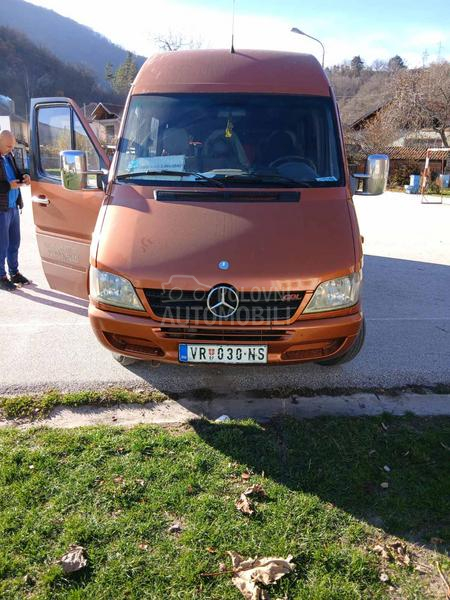 Mercedes Benz Sprinter 413