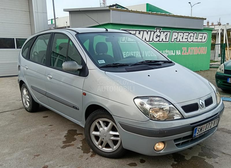 Renault Scenic vredi pogledati