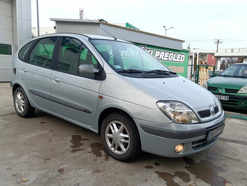 Renault Scenic vredi pogledati