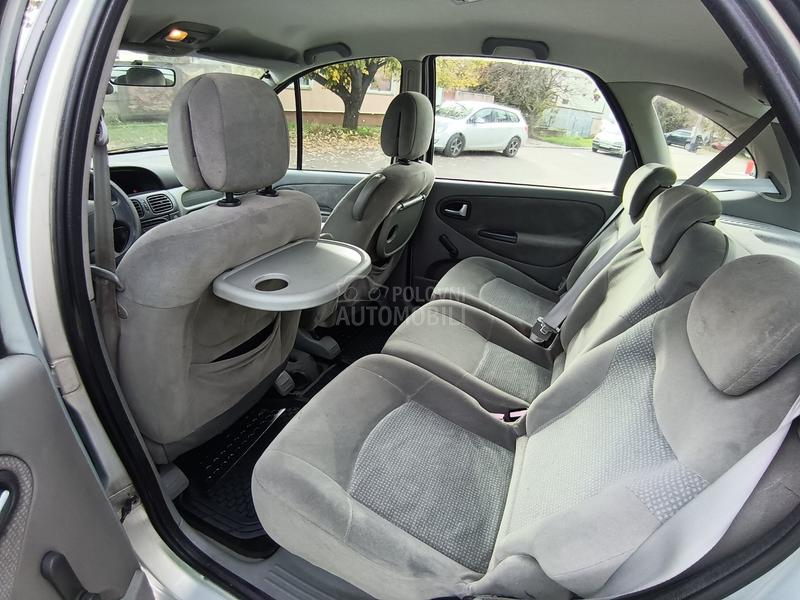 Renault Scenic vredi pogledati