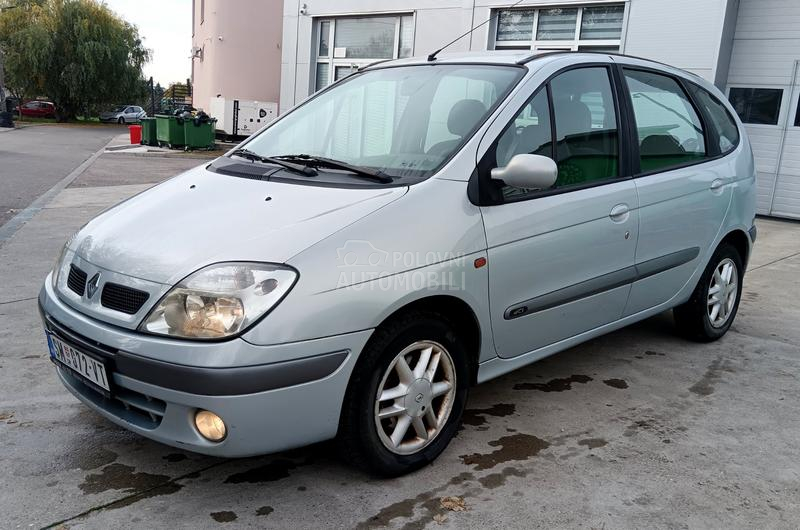 Renault Scenic vredi pogledati