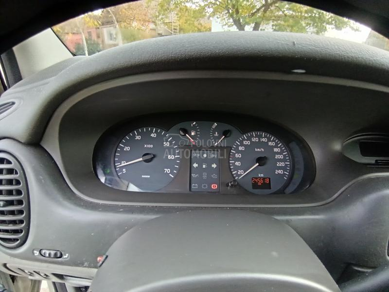 Renault Scenic vredi pogledati