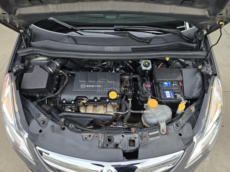 Opel Corsa D 1.2 COSMO