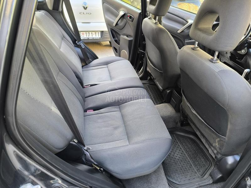 Toyota RAV 4 2.0 CRDI 4X4