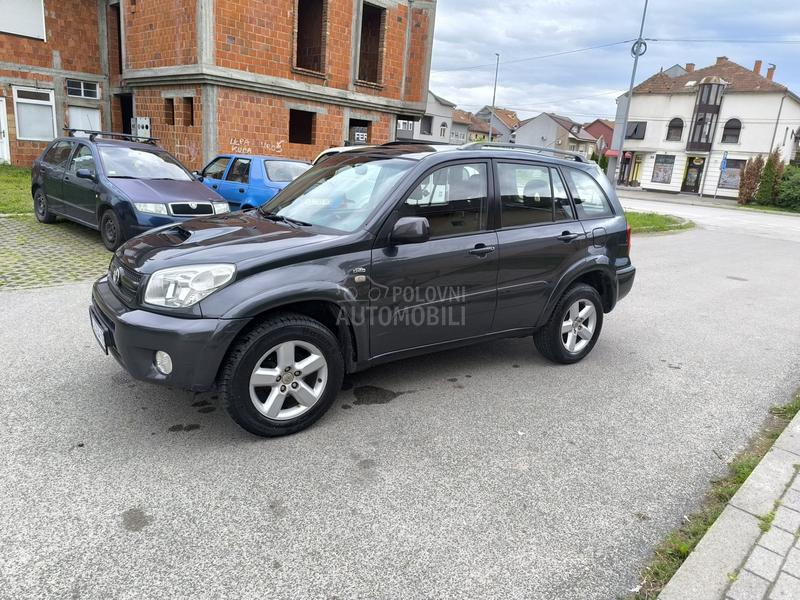 Toyota RAV 4 2.0 CRDI 4X4