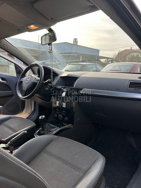 Opel Astra H 17gtc