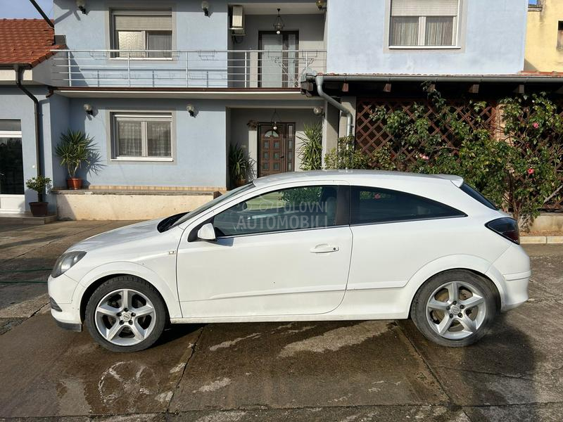 Opel Astra H 17gtc