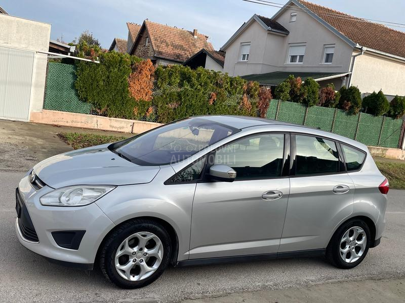 Ford C-Max 1.6 77 k w servi sna