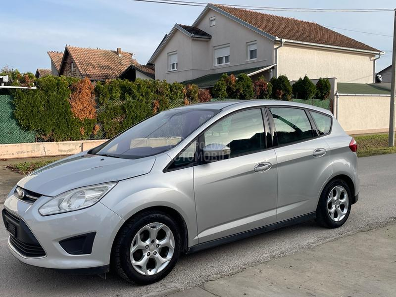 Ford C-Max 1.6 77 k w servi sna