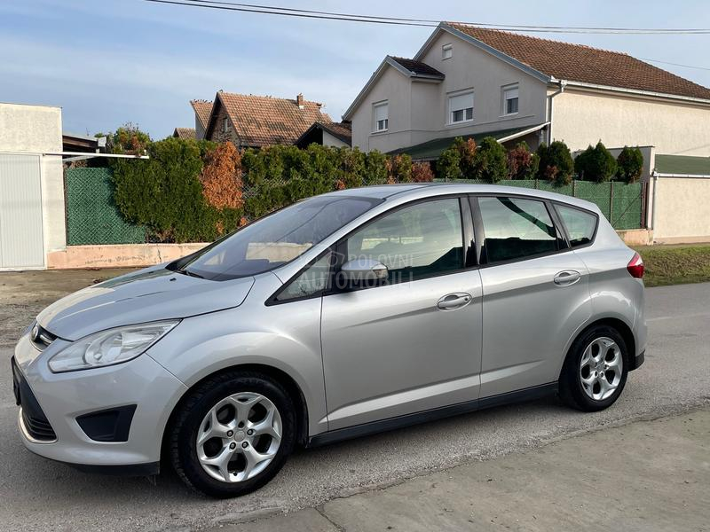 Ford C-Max 1.6 77 k w servi sna