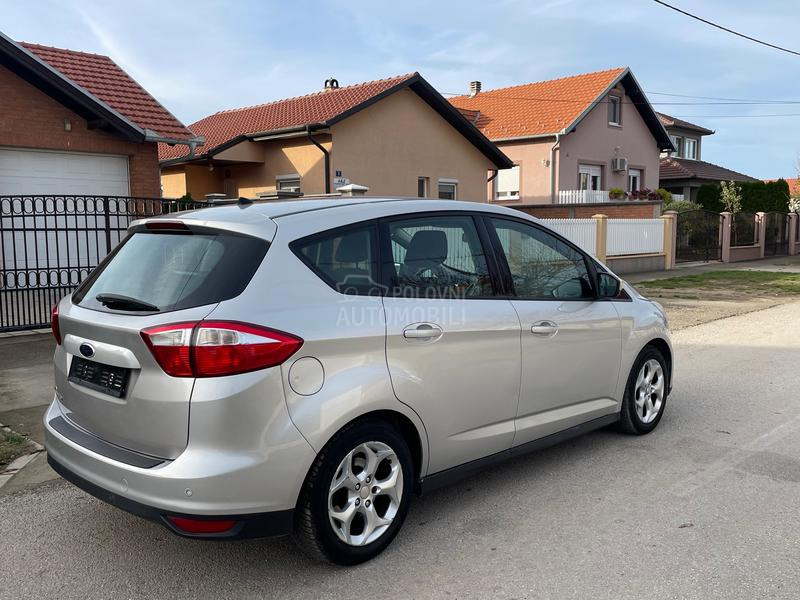 Ford C-Max 1.6 77 k w servi sna