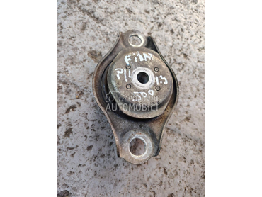 Nosac motora za Fiat 500