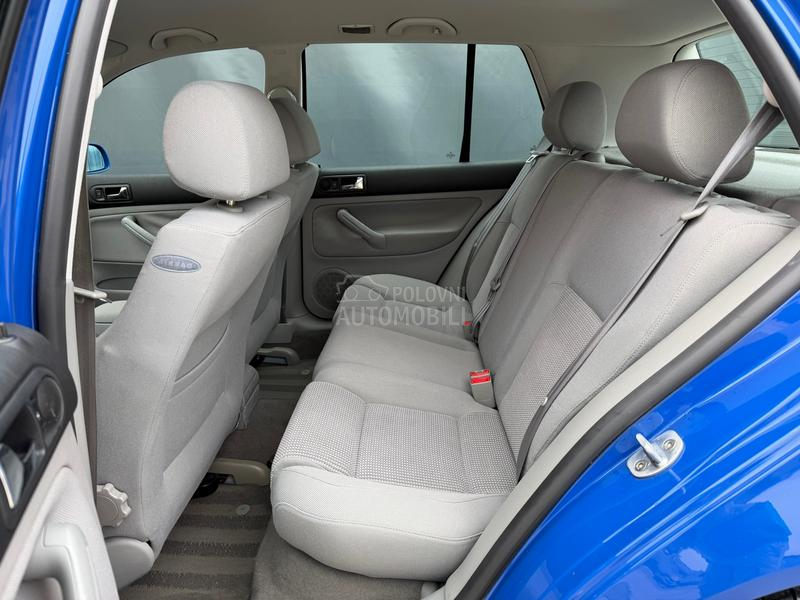 Volkswagen Golf 4 2.3 V5 CH