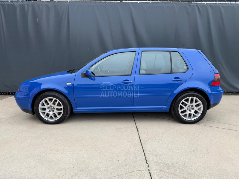 Volkswagen Golf 4 2.3 V5 CH