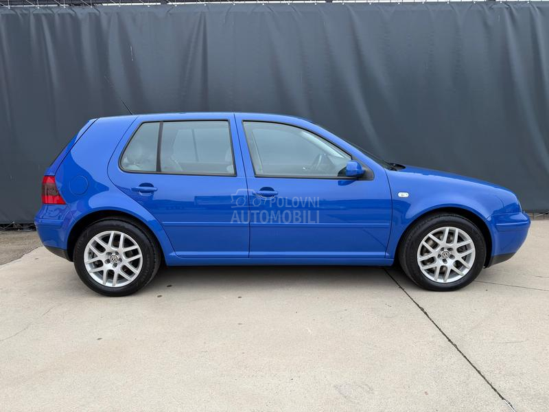 Volkswagen Golf 4 2.3 V5 CH