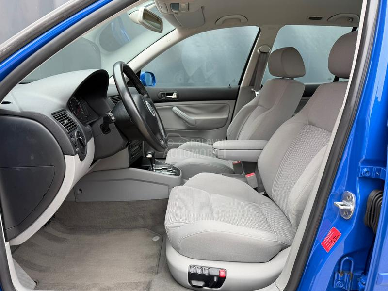 Volkswagen Golf 4 2.3 V5 CH