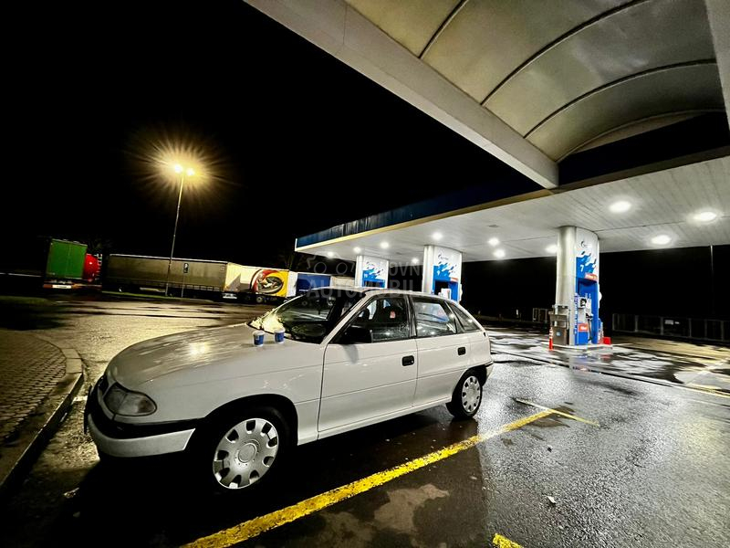 Opel Astra F 1.4