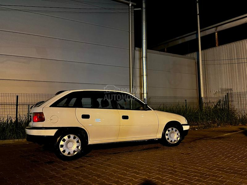 Opel Astra F 1.4
