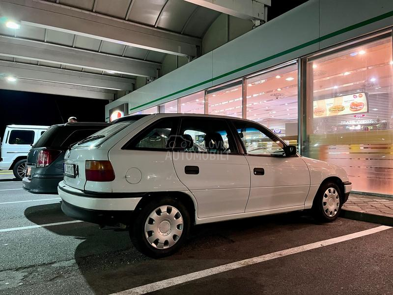 Opel Astra F 1.4