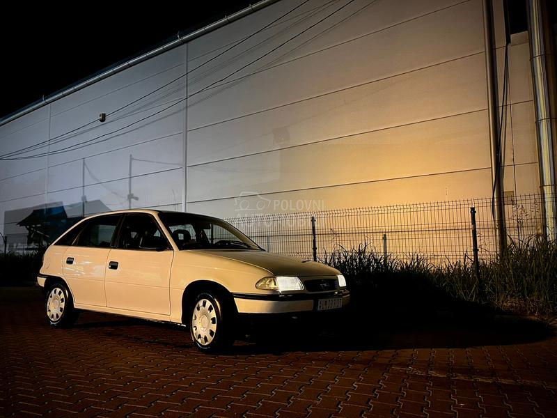 Opel Astra F 1.4
