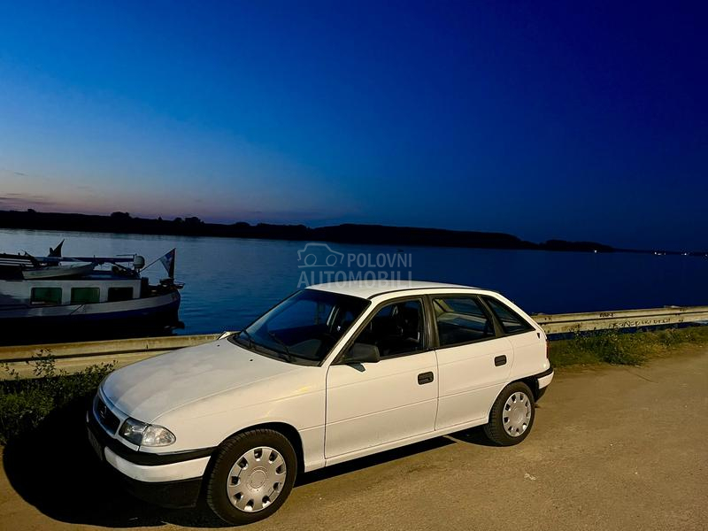 Opel Astra F 1.4