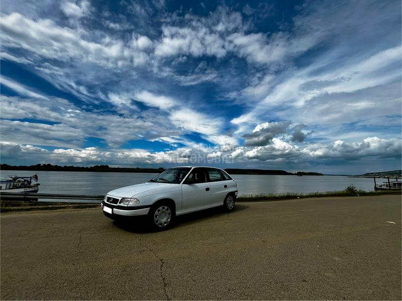 Opel Astra F 1.4