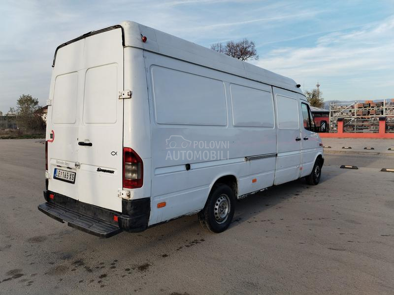 Mercedes Benz Sprinter 313