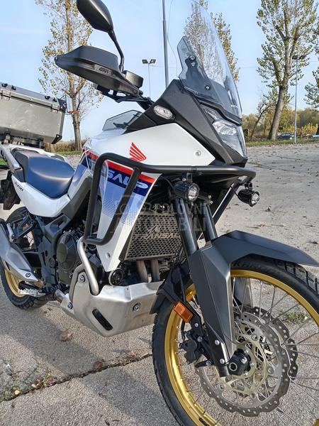 Honda Transalp 750
