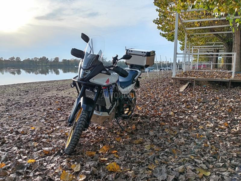 Honda Transalp 750