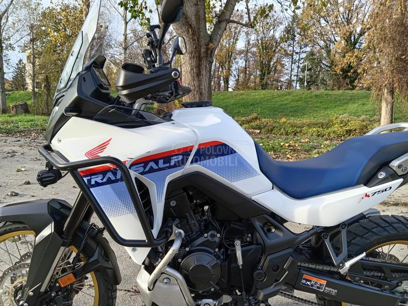 Honda Transalp 750