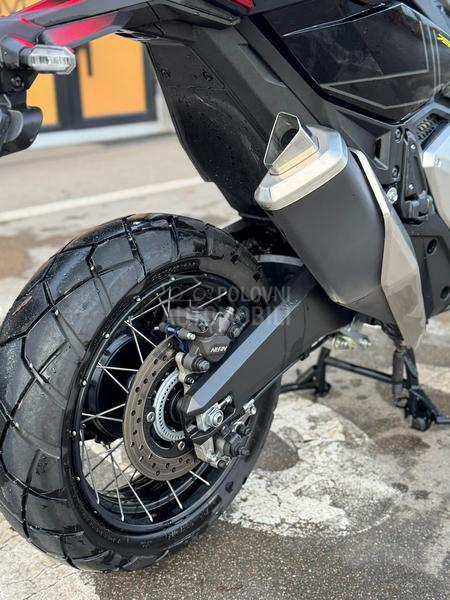 Honda xadv