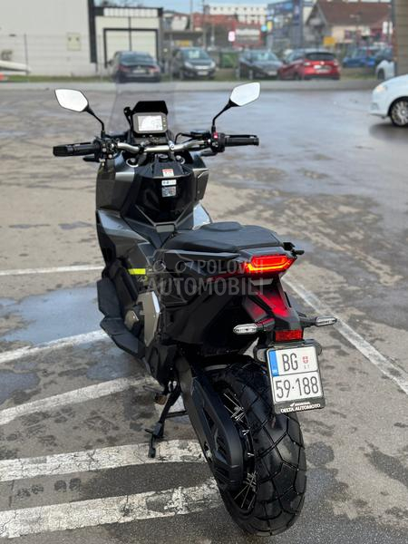 Honda xadv