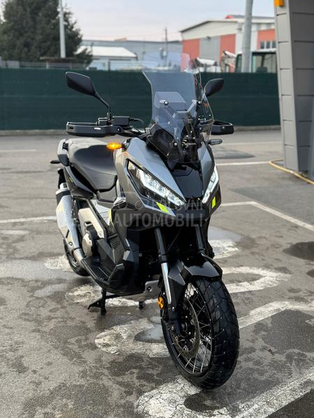 Honda xadv