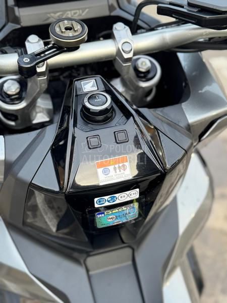 Honda xadv