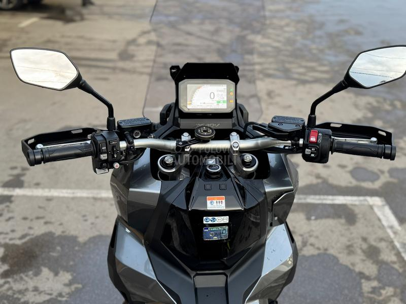 Honda xadv