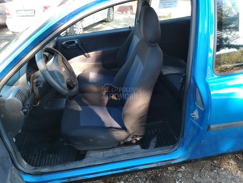 Opel Corsa B 