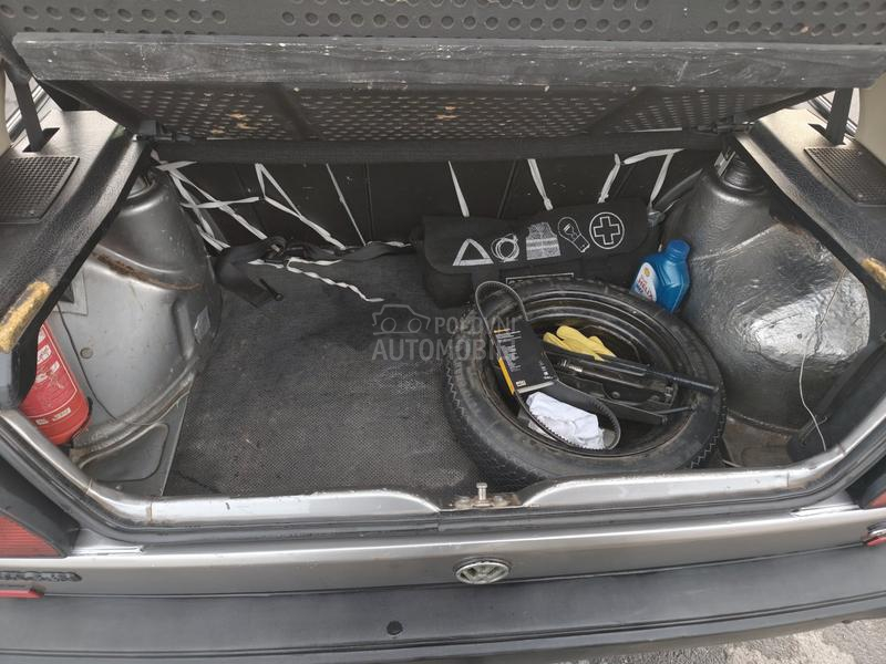 Volkswagen Golf 2 1.6