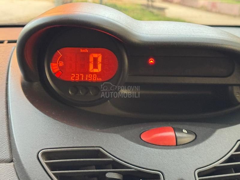 Renault Twingo 1.2 8v