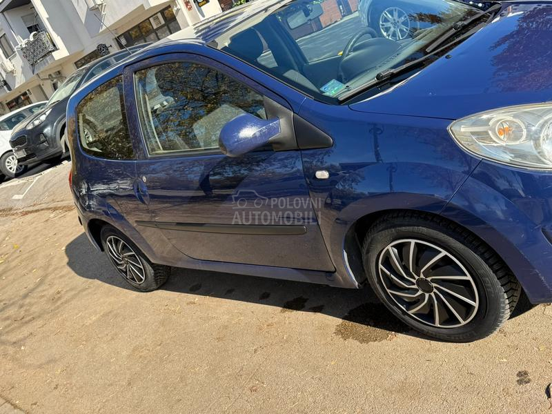 Renault Twingo 1.2 8v