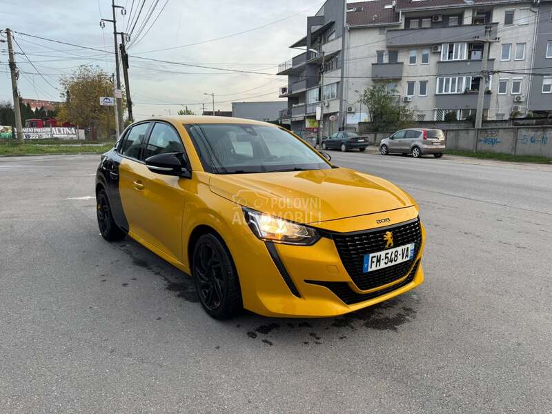 Peugeot 208 