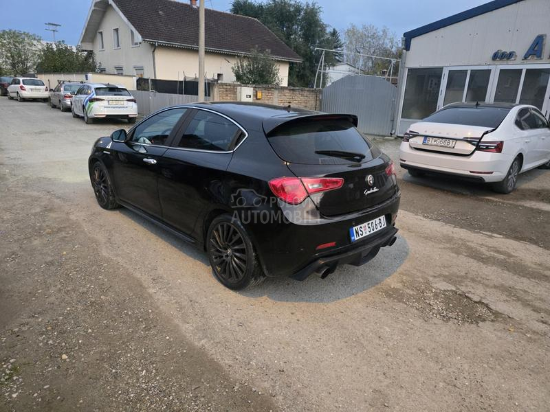 Alfa Romeo Giulietta QV